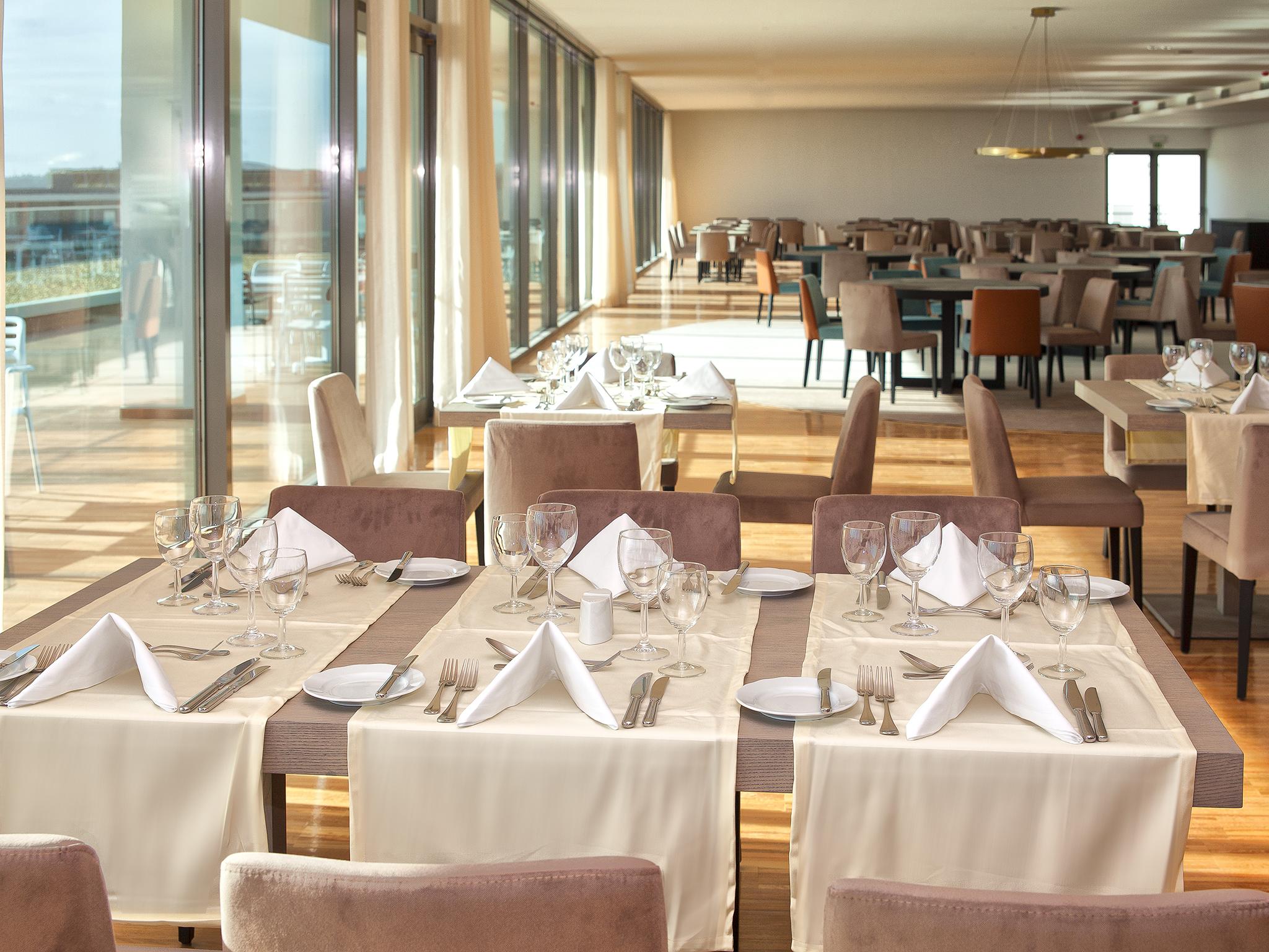 Algarve Race Resort - Hotel Montes de Cima Luaran gambar