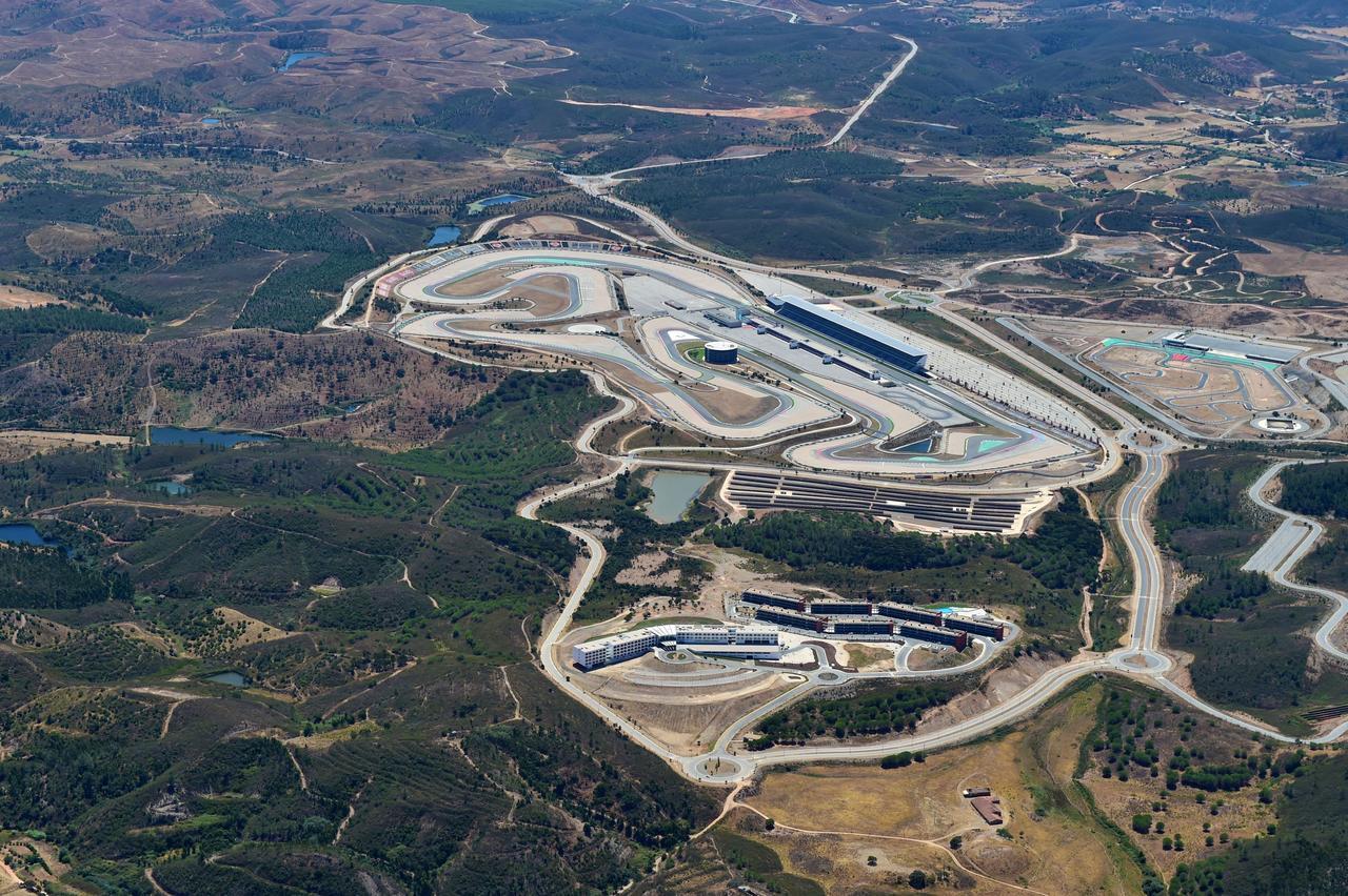 Algarve Race Resort - Hotel Montes de Cima Luaran gambar