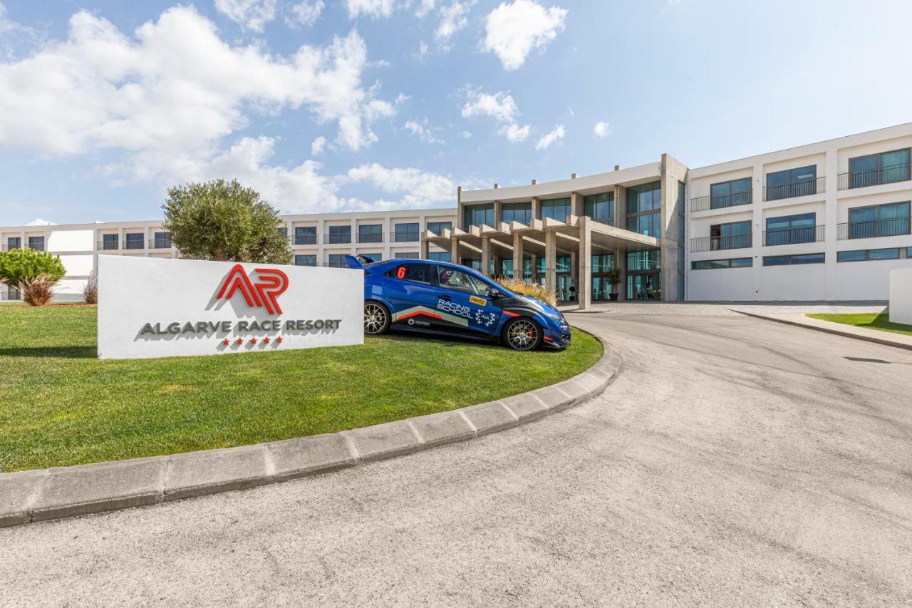 Algarve Race Resort - Hotel Montes de Cima Luaran gambar